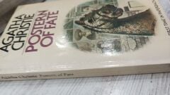 Agatha Christie - Postern Of Fate - İngilizce Roman 1976 Baskı