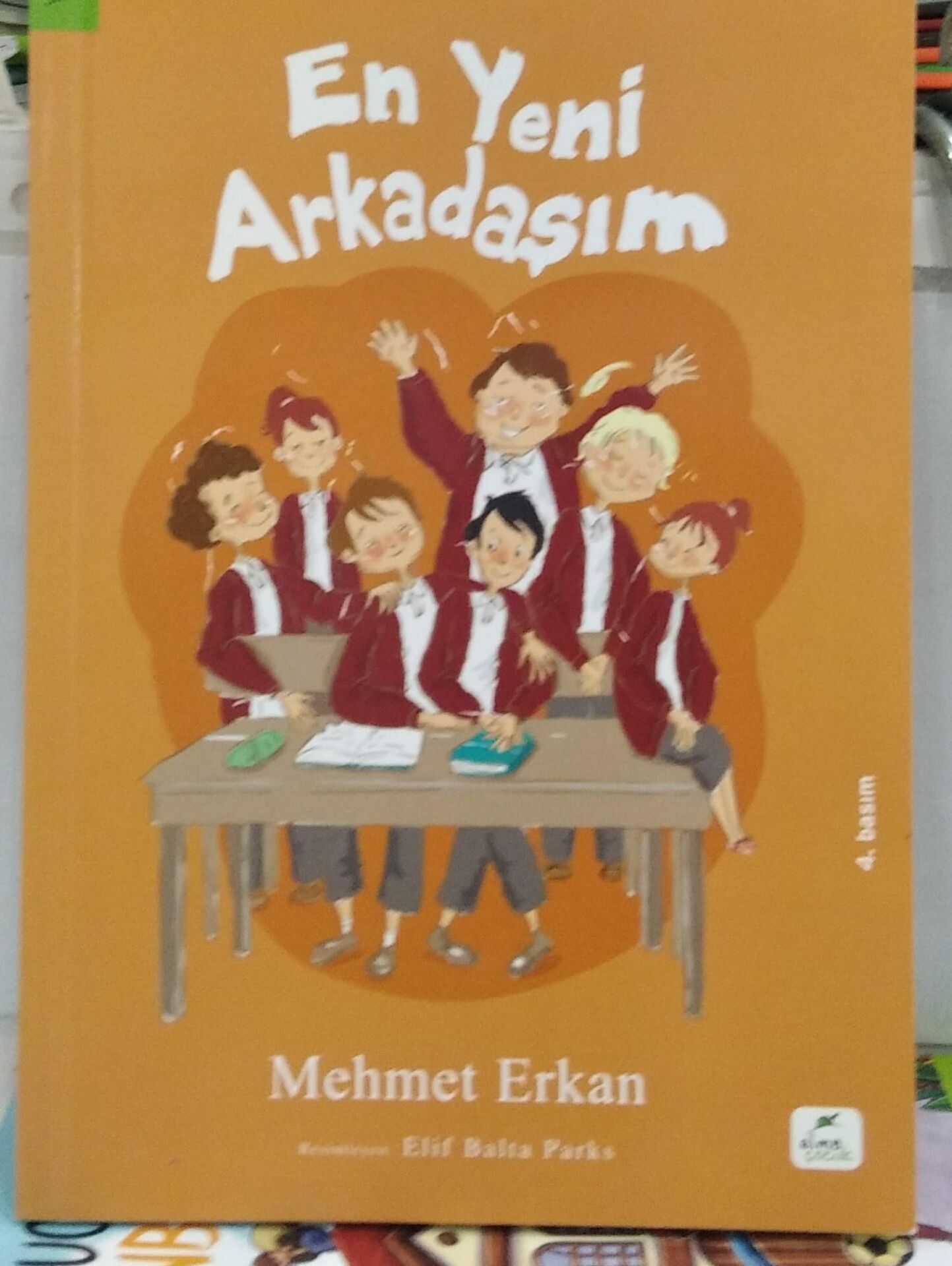 En Yeni Arkadaşım - Mehmet Erkan