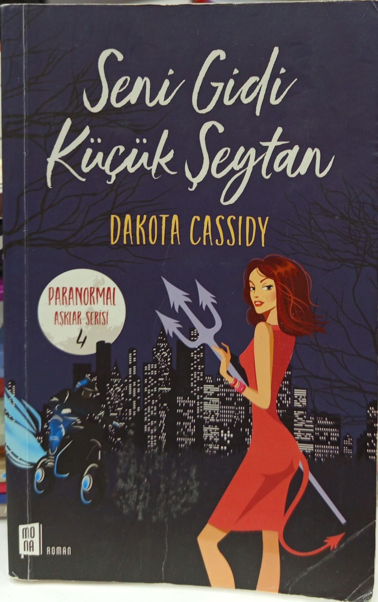 Seni Gidi Küçük Şeytan - Dakota Cassidy