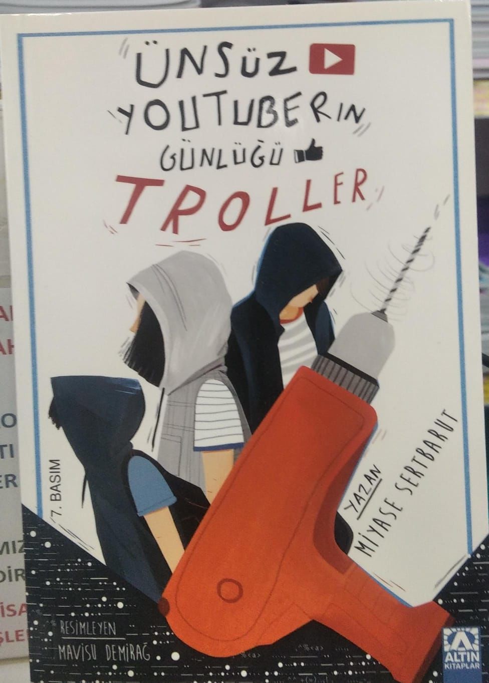 Ünsüz Youtuber'ın Günlüğü - Troller - Miyase Sertbarut