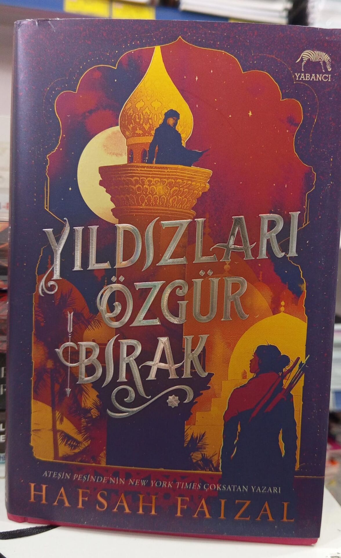 Yıldızları Özgür Bırak - Hafsah Faizal
