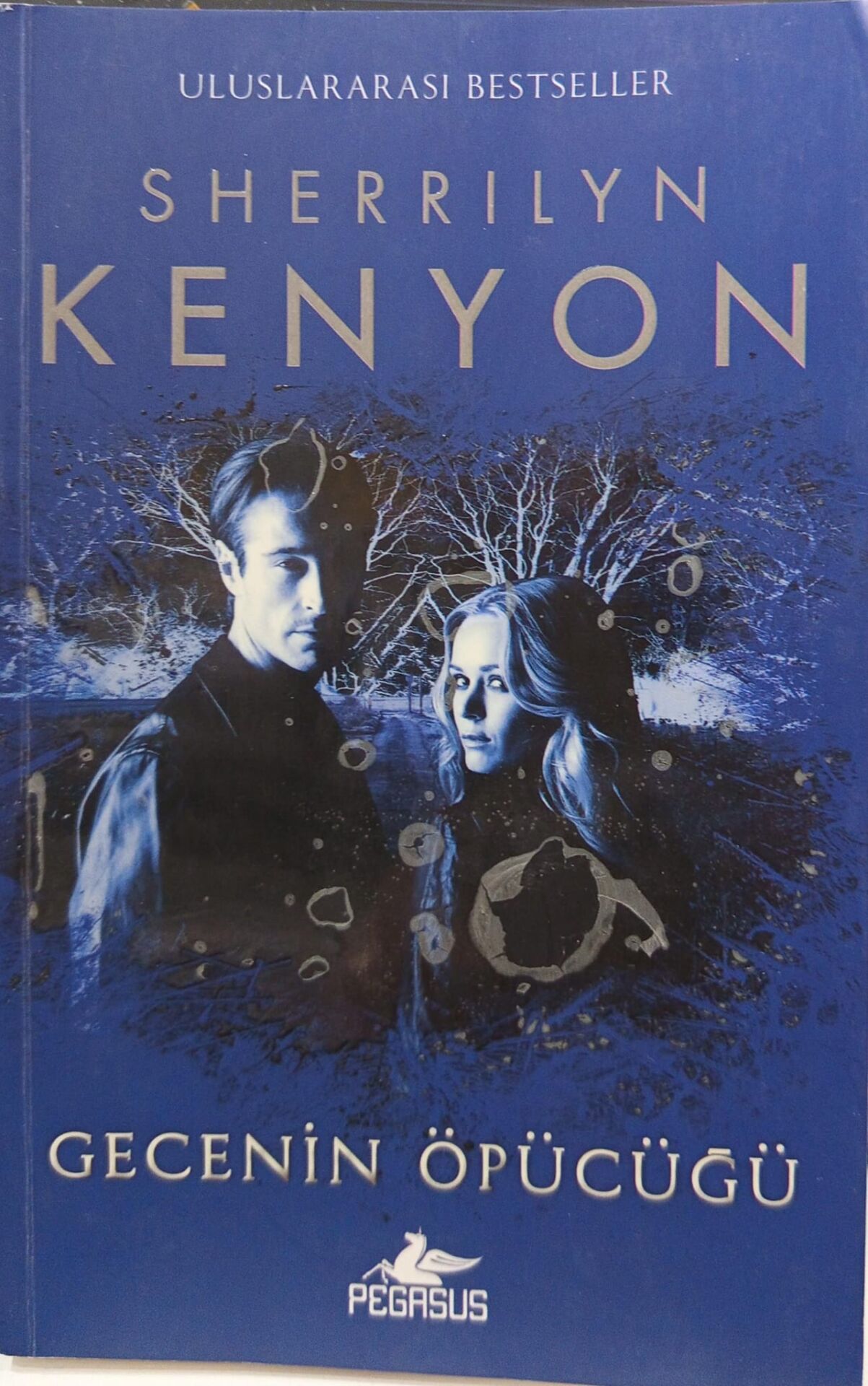 Gecenin Öpücüğü -2. El Sorunsuz Temiz Sherrilyn Kenyon