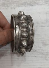 Antika  Gümüş Çivili Bileklik - Bilezik