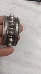 Antika  Gümüş Çivili Bileklik - Bilezik