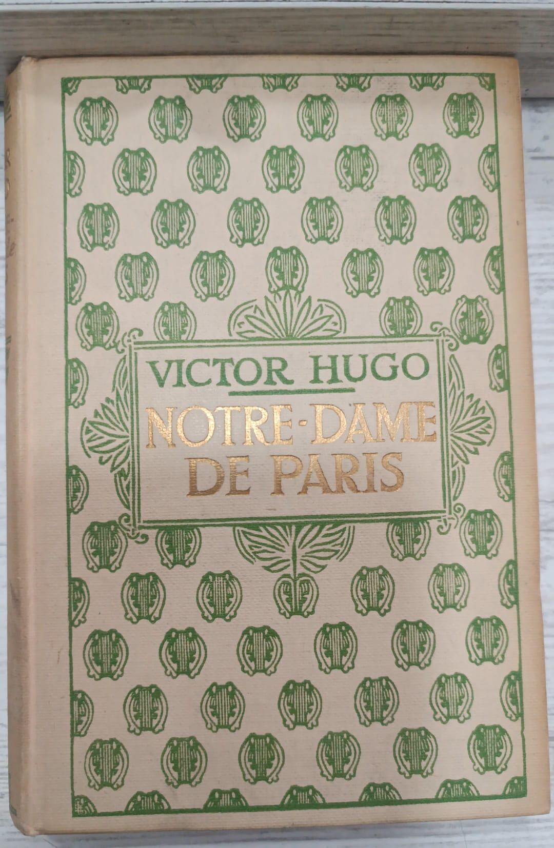 Victor Hugo - Notre Dame De Paris - 2 Cilt - 1951 - Ciltli