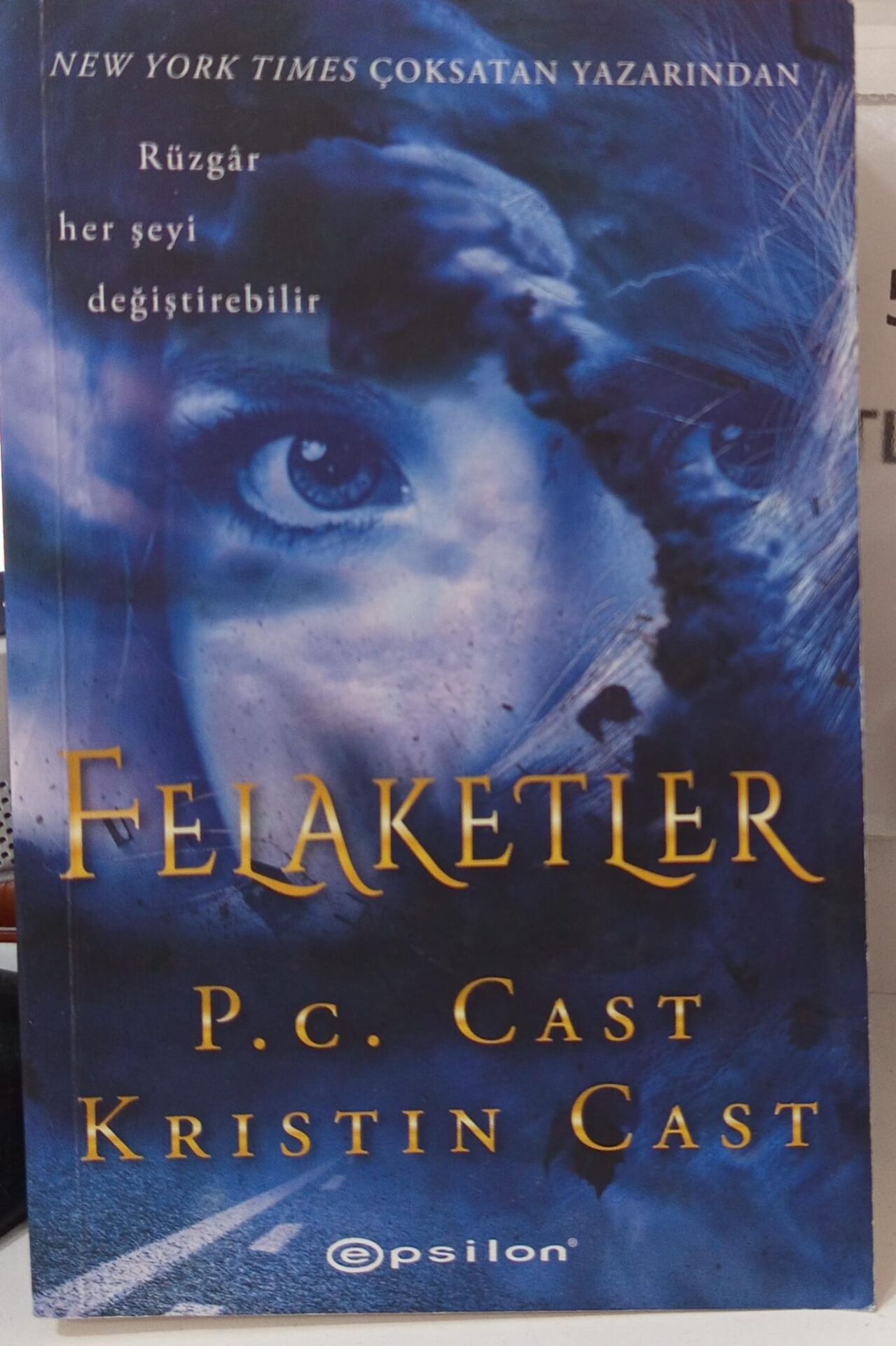 Felaketler - P. C. Cast & Kristin Cast