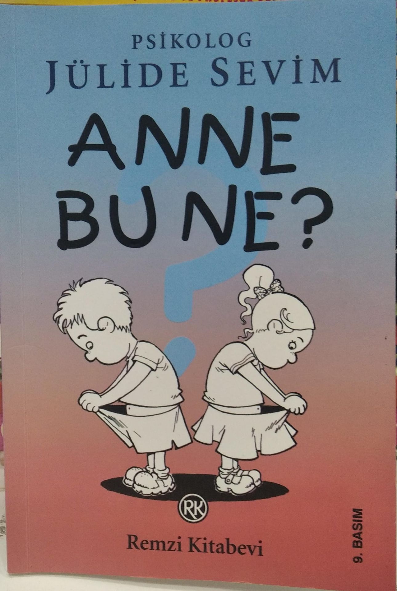 Anne Bu Ne? Jülide Sevim