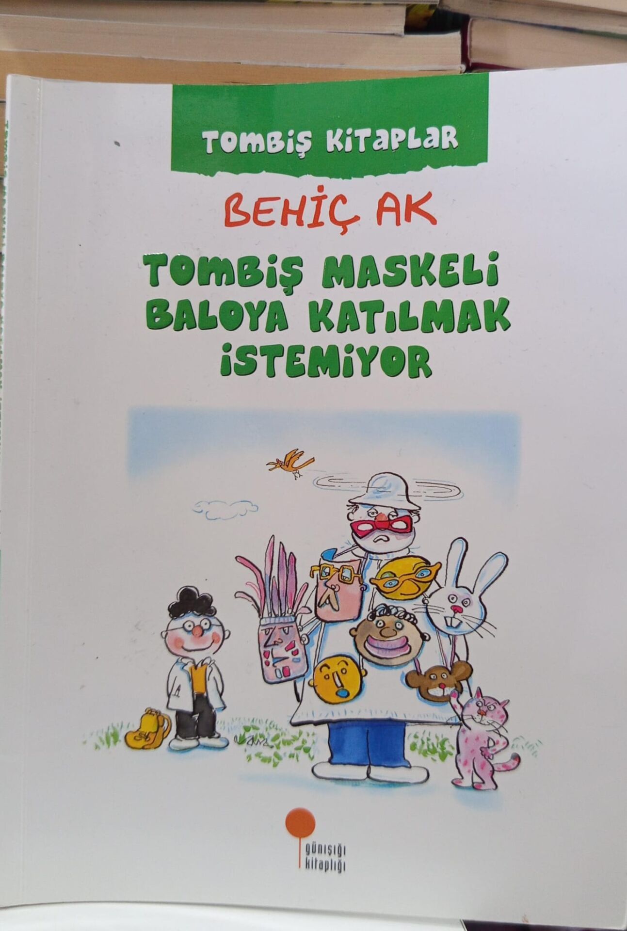 Tombiş Maskeli Baloya Katılmak İstemiyor -  Behiç Ak