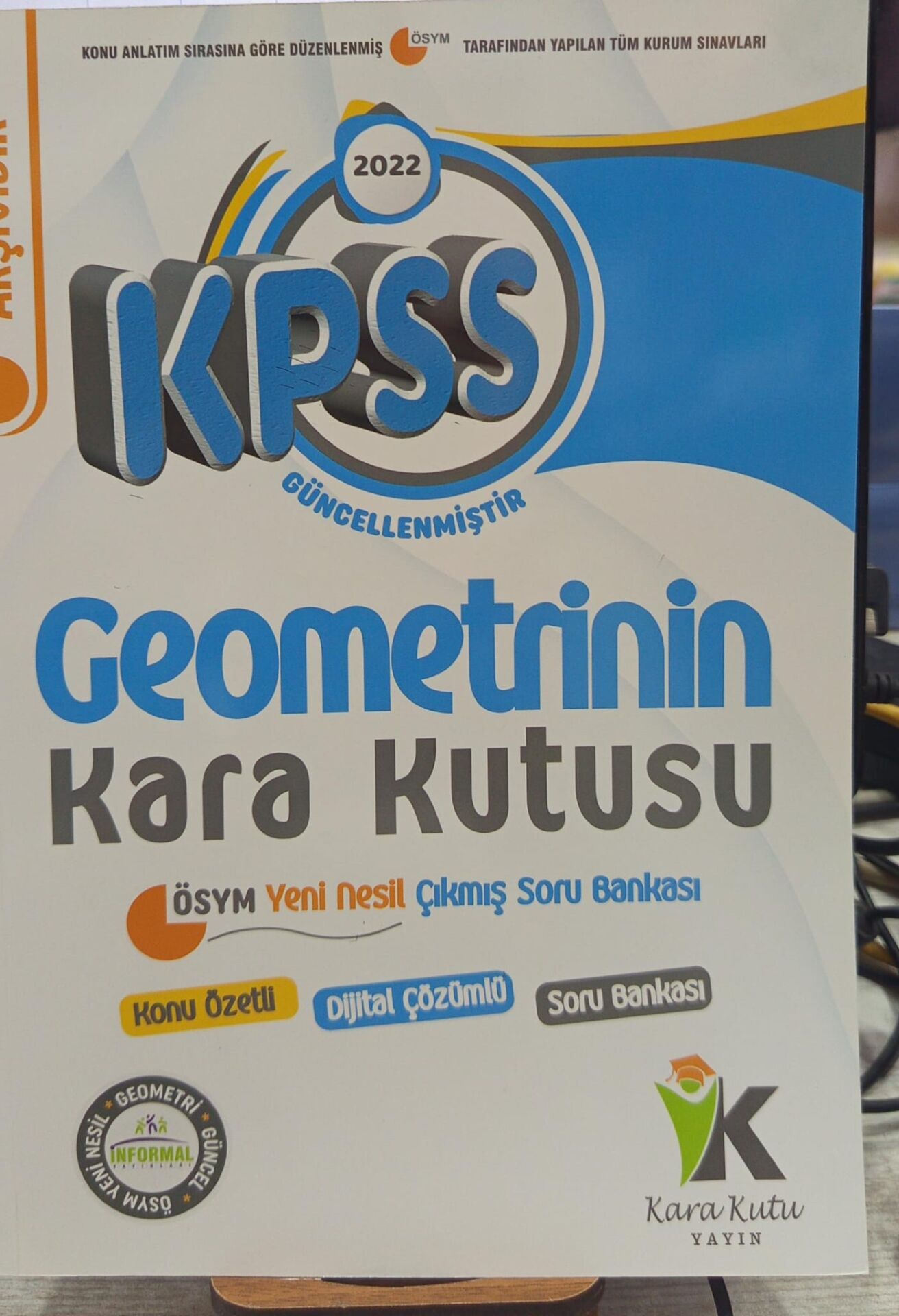 Kpss Geometrinin Kara Kutusu Konu Özetli Dijital Çözümlü Ösym Çıkmış Soru  Bankası