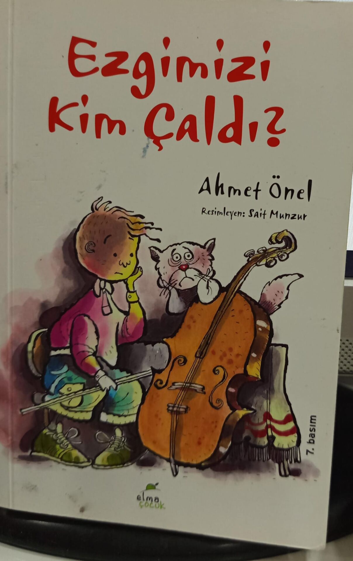 Ezgimizi Kim Çaldı? - Ahmet Önel
