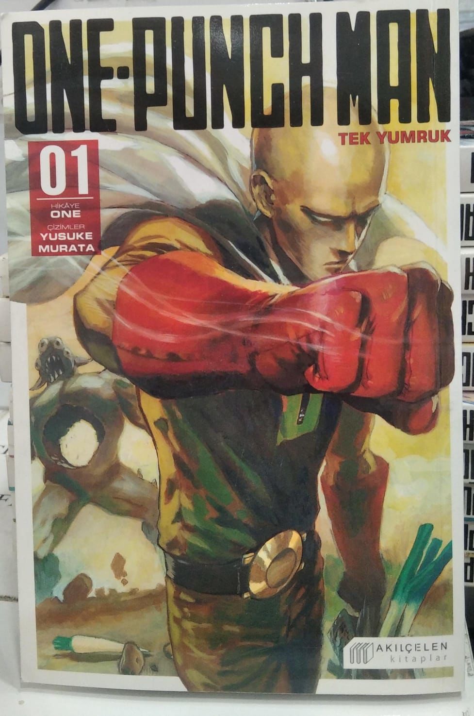 One-Punch Man Cilt 1-Tek Yumruk