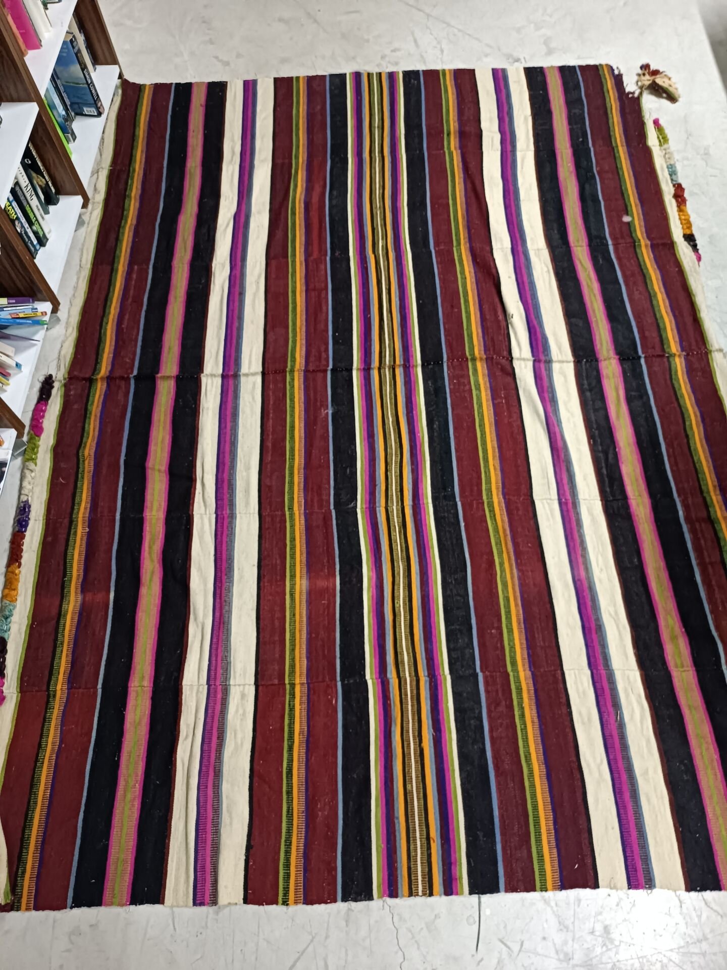 El Dokuma Antika Kilim