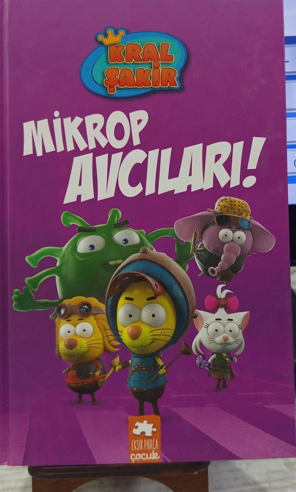 Kral Şakir - Mikrop Avcıları!