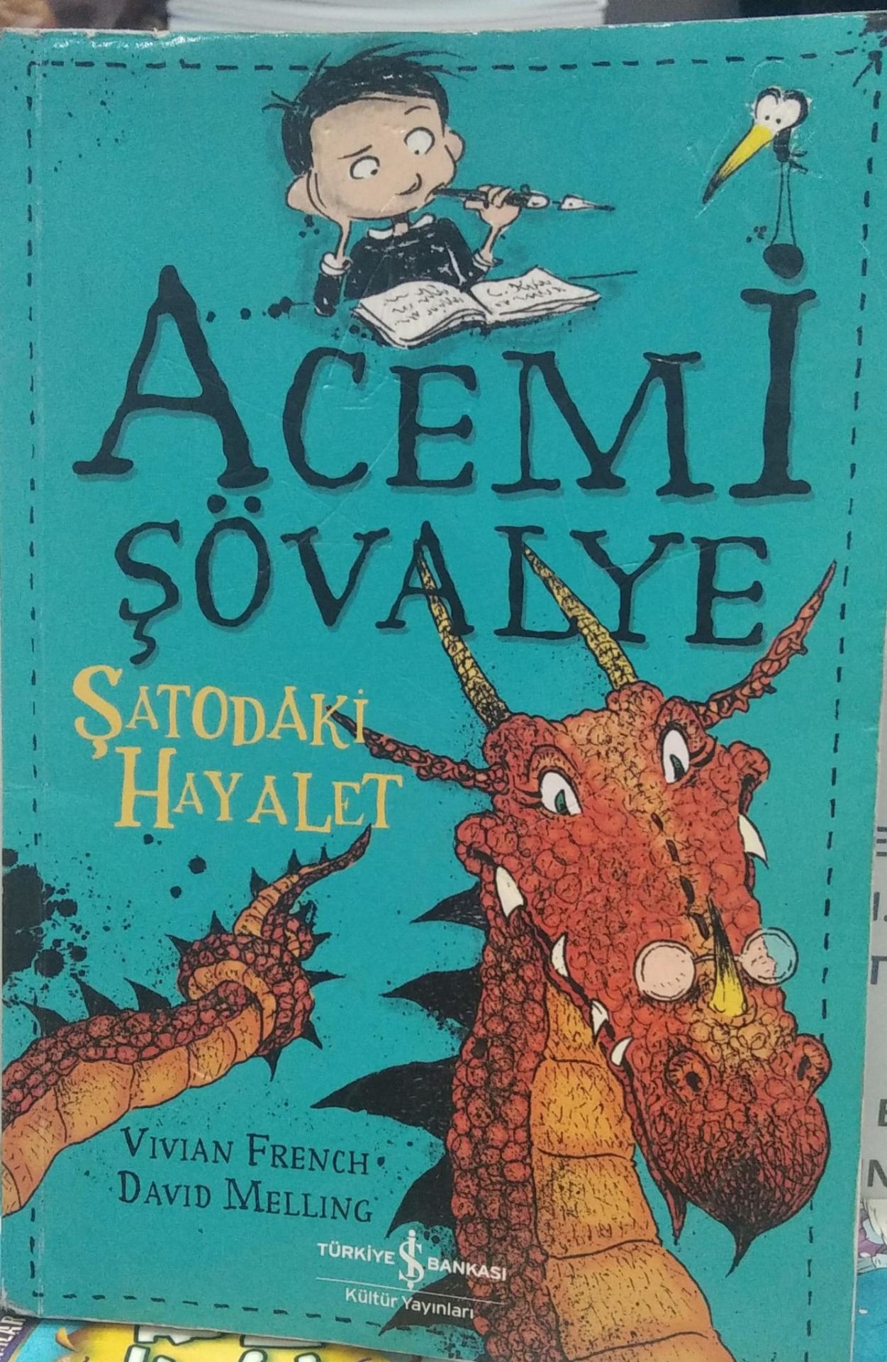 Acemi Şövalye - Şatodaki Hayalet / Vivian French