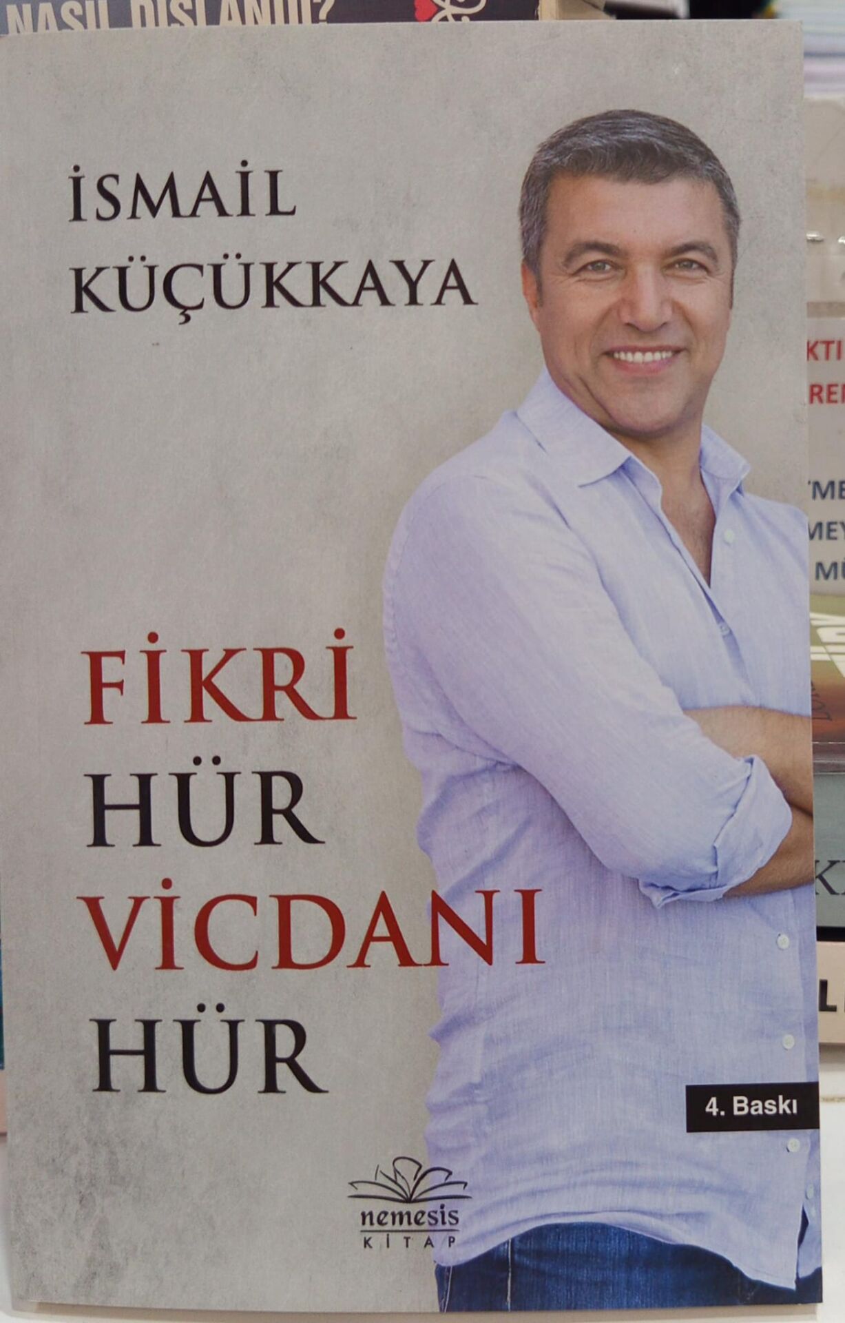 Fikri Hür Vicdanı Hür - İsmail Küçükkaya