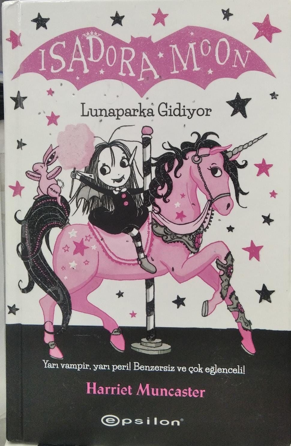 Isadora Moon - Lunaparka Gidiyor