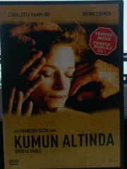 Kumun Altında - Sous Le Sable