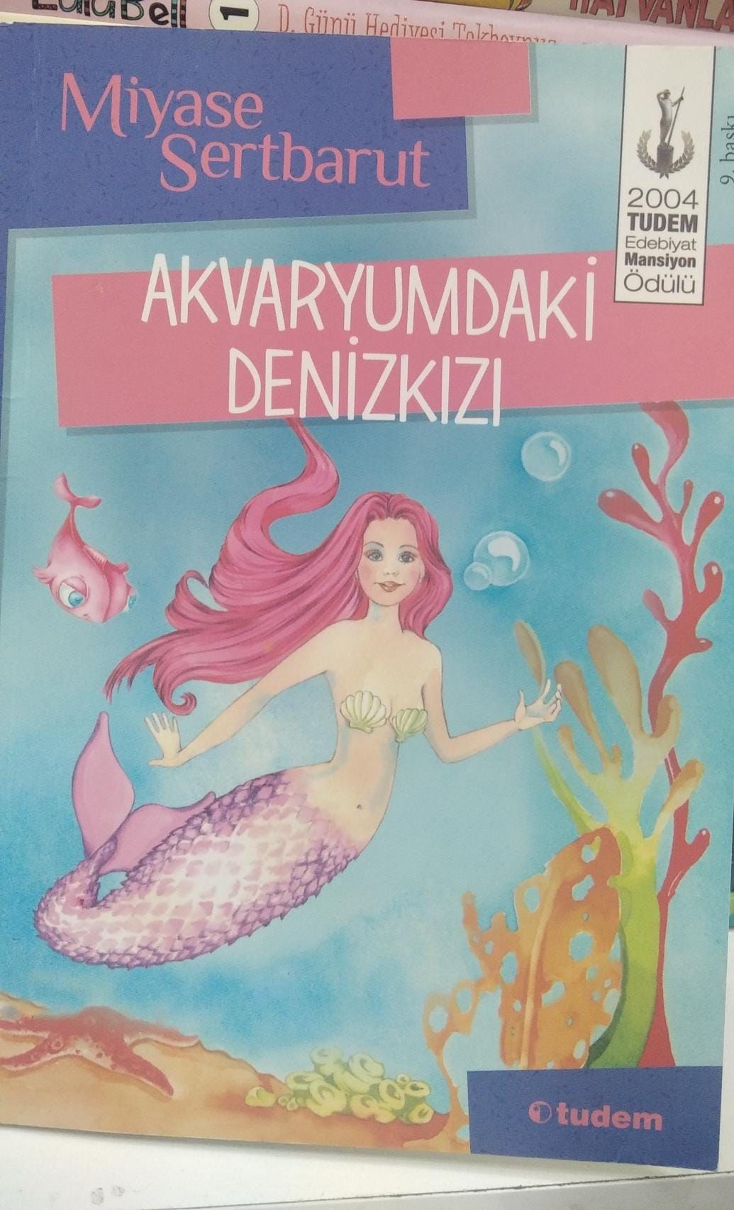 Akvaryumdaki Denizkızı - Miyase Sertbarut