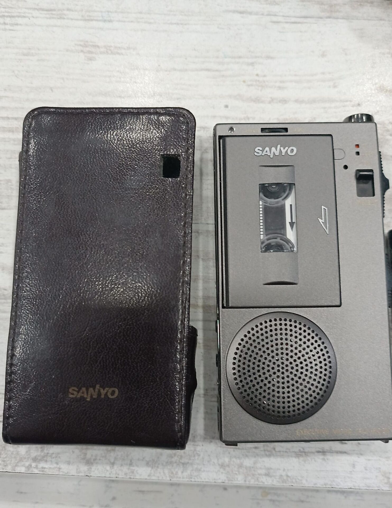 Sanyo TRC6100 Mini Ses Kayıt Cihazı - Deri Kılıflı - Kasetli