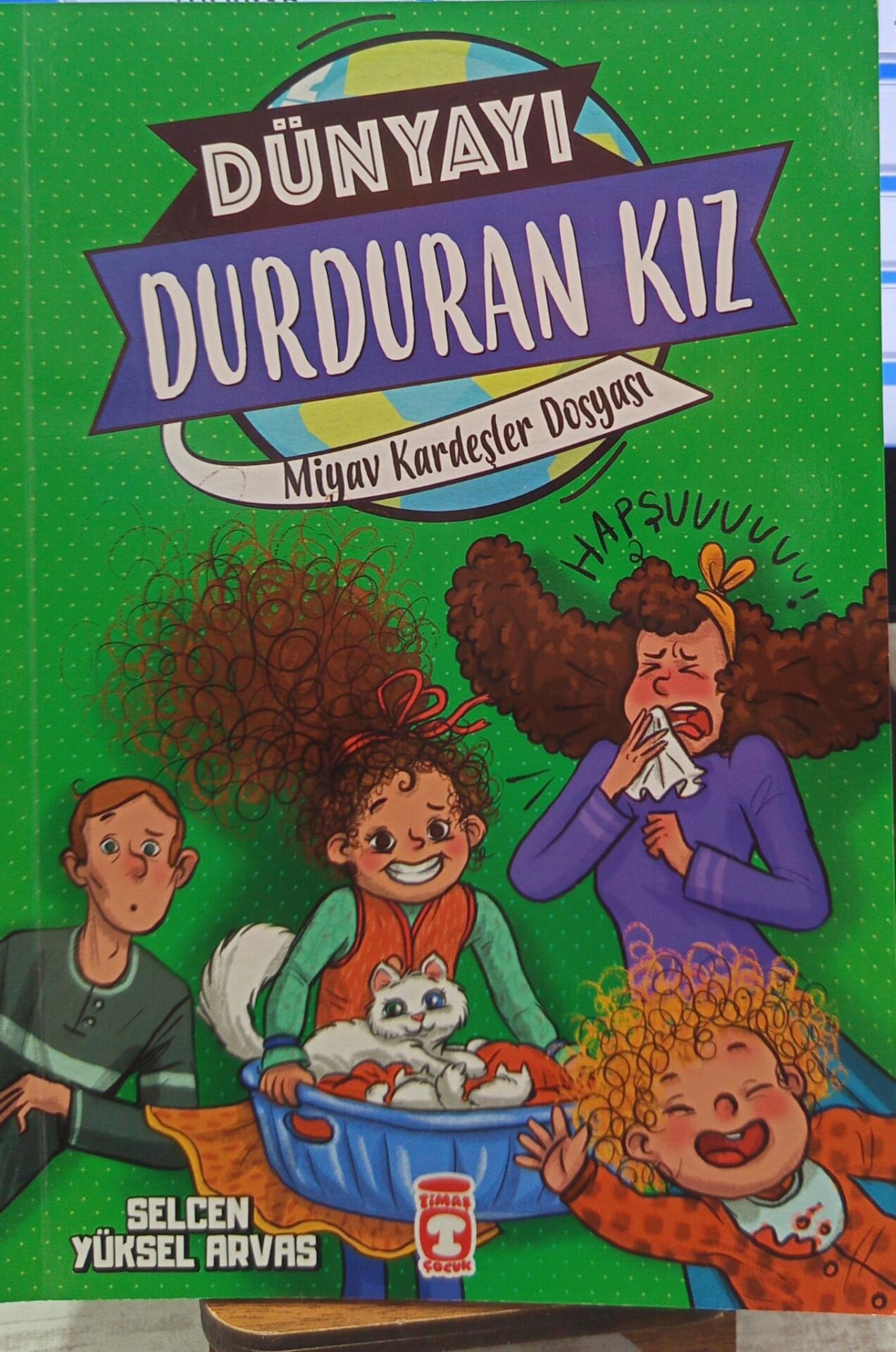 Dünyayı Durduran Kız 8 - Miyav Kardeşler Dosyası - Yüksel Arvas