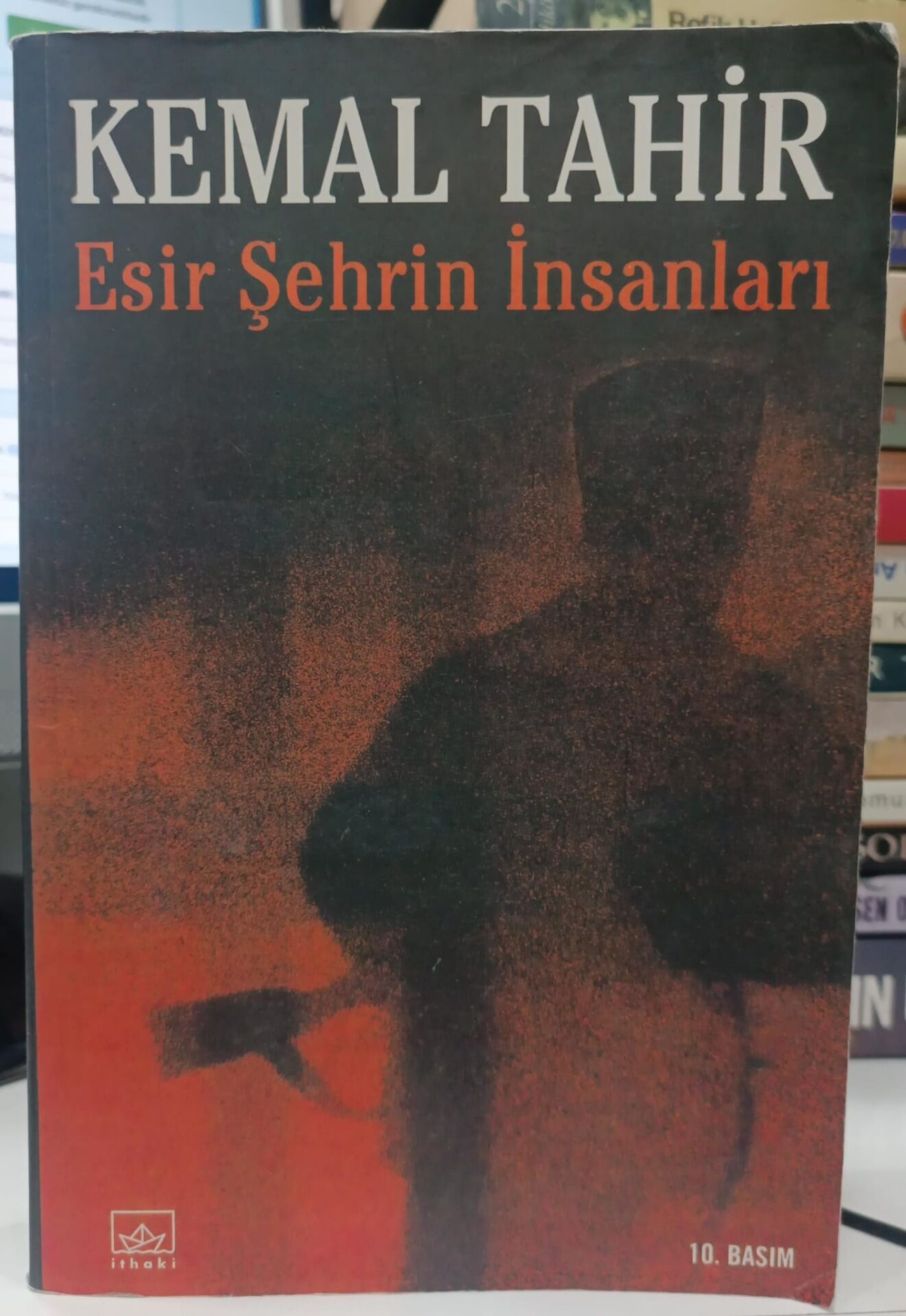 Kemal Tahir - Esir Şehrin İnsanları /2.EL