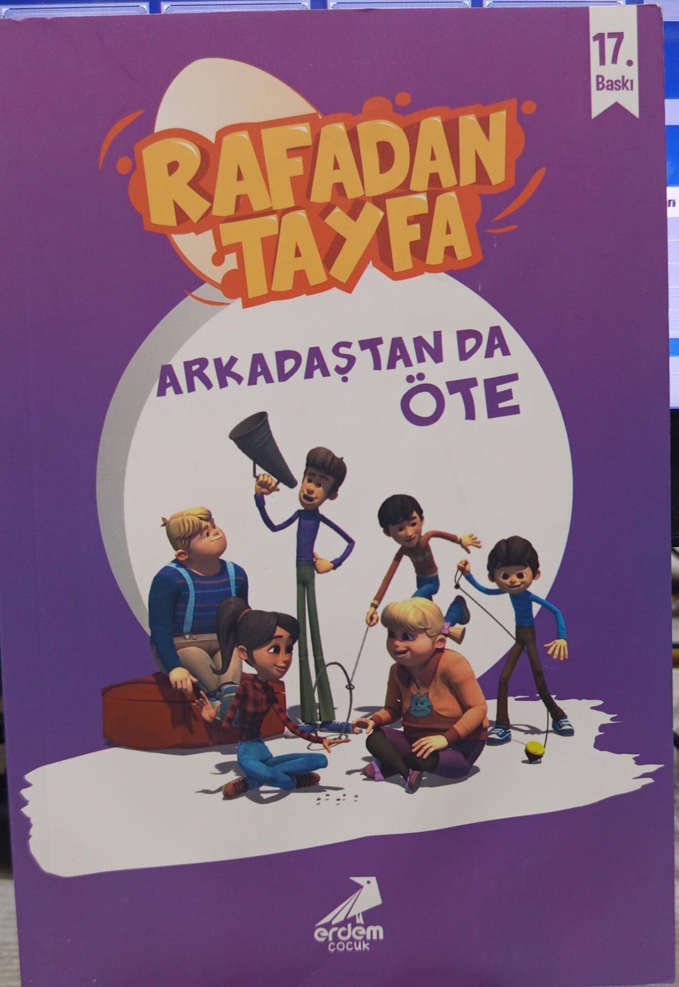 Rafadan Tayfa - Arkadaştan da Öte - Ayşenur Gönen