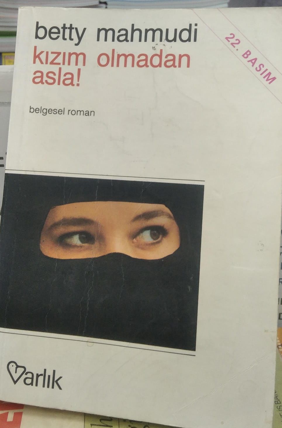 Kızım Olmadan Asla - Betty Mahmudi
