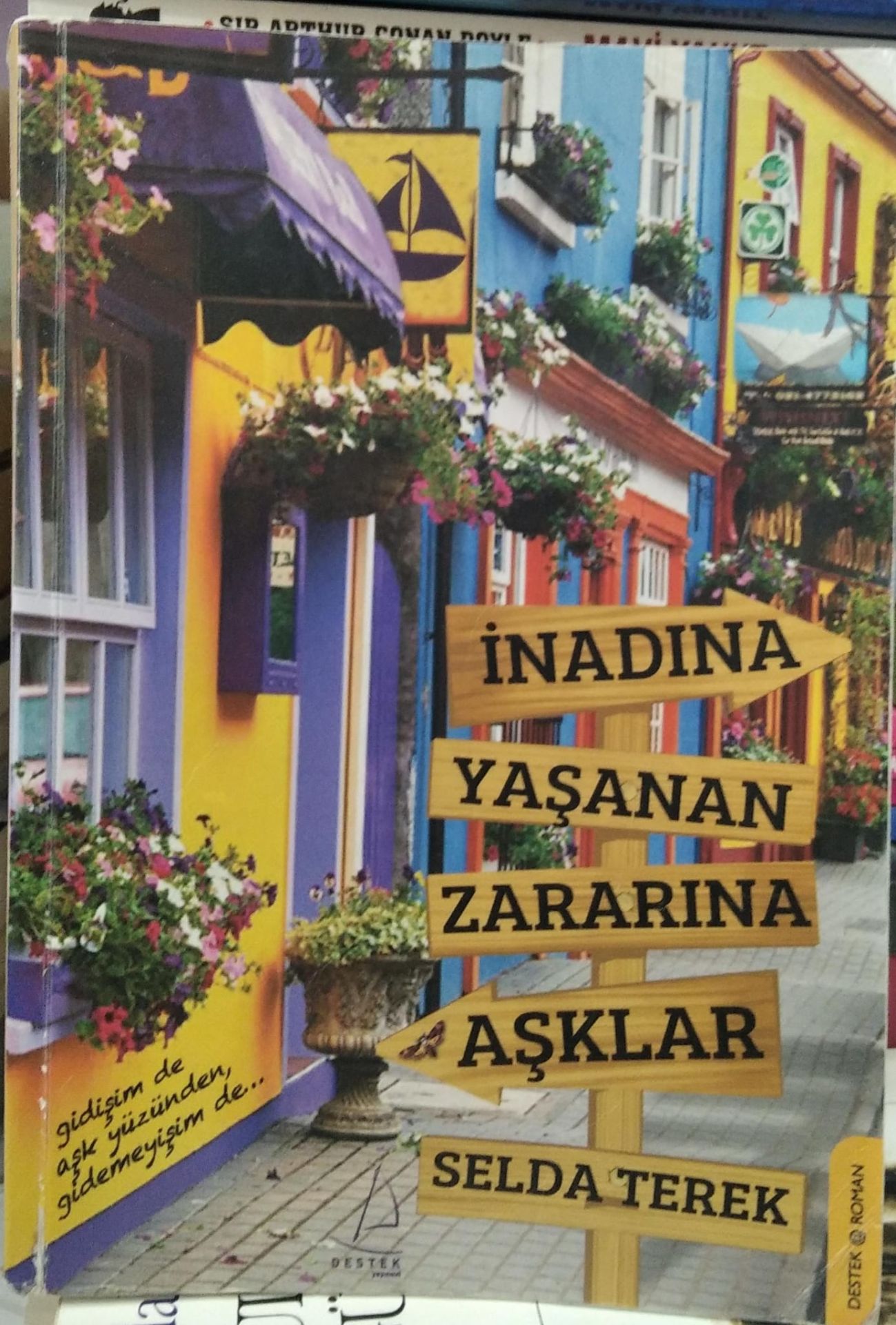İnadına Yaşanan Zararına Aşklar - Selda Terek