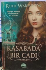 Kasabada Bir Cadı - Ruth Warburton