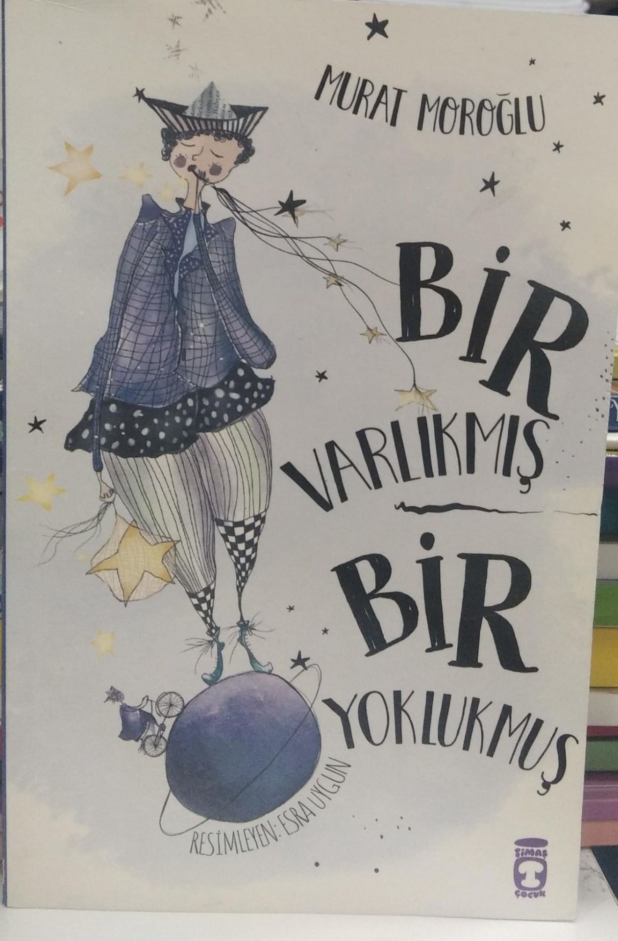 Bir Varlıkmış Bir Yoklukmuş -  Murat Moroğlu