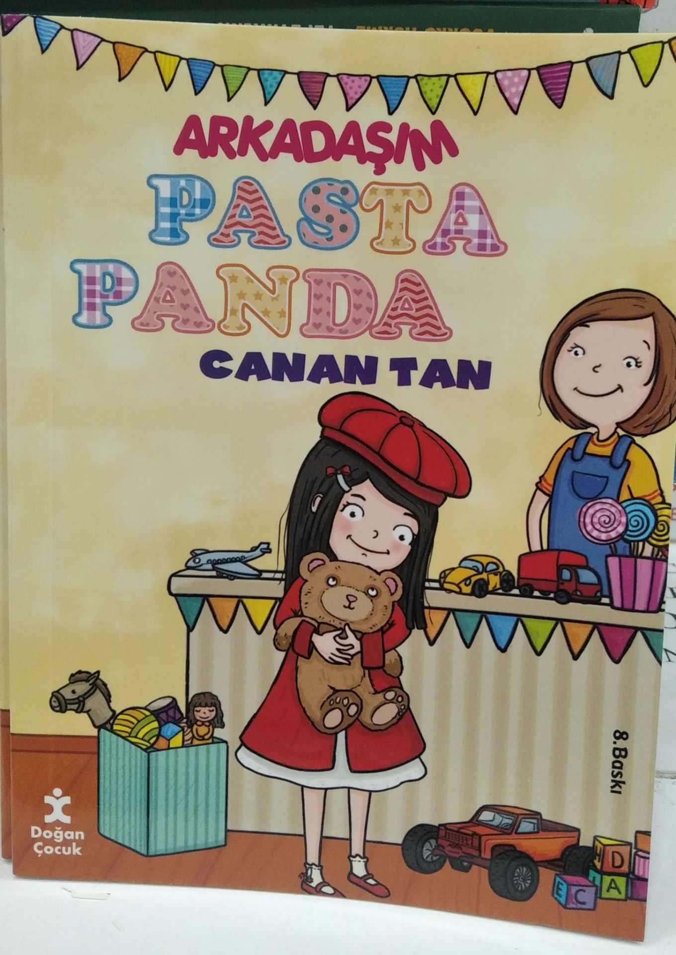 Arkadaşım Pasta Panda - Canan Tan