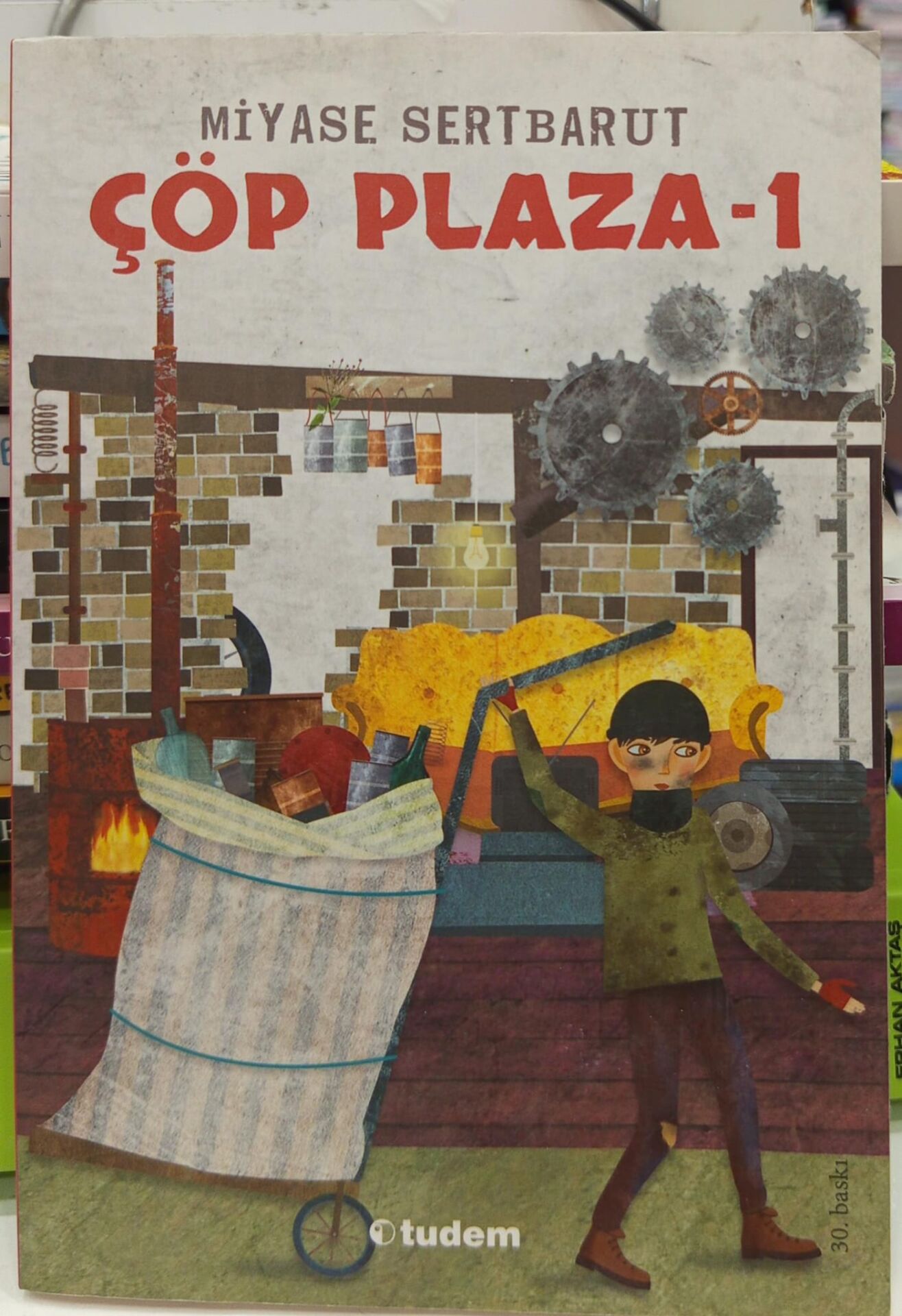 Çöp Plaza - Miyase Sertbarut