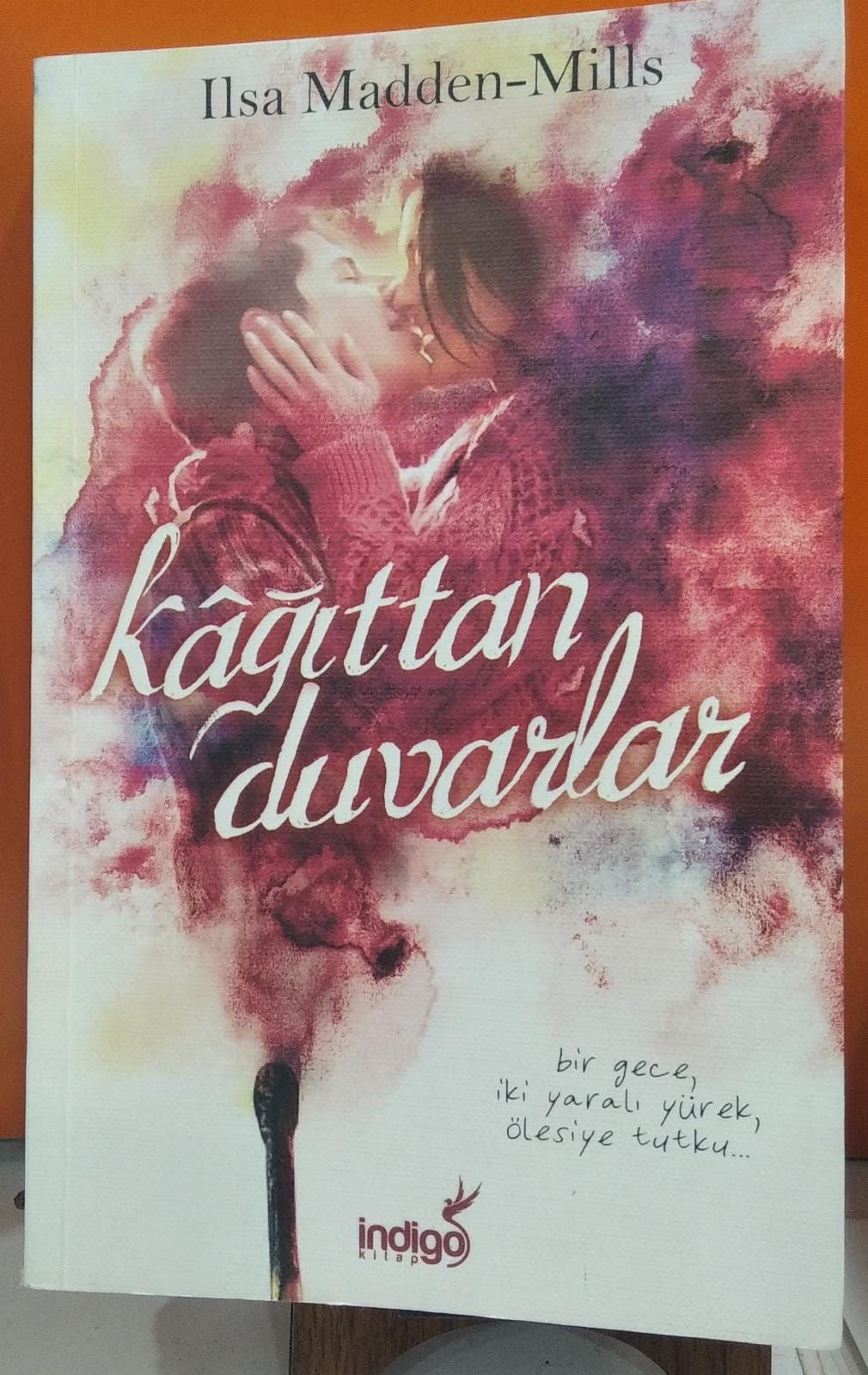 Kağıttan Duvarlar - Ilsa Madden - Mills