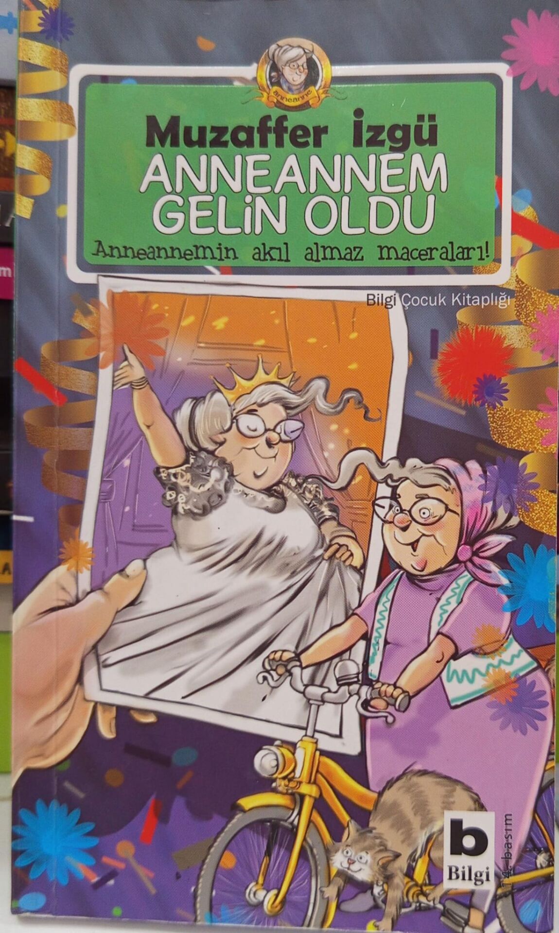 Anneannem Gelin Oldu - Muzaffer İzgü