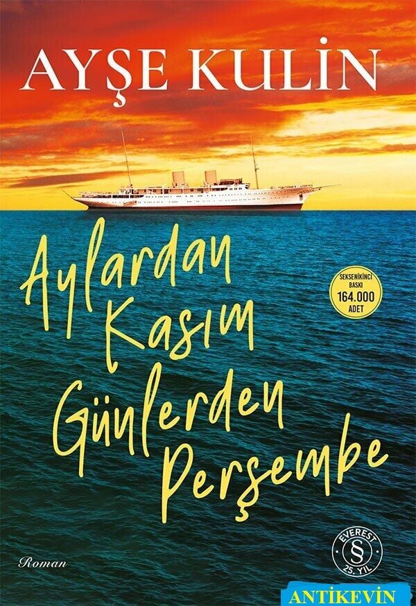 Aylardan Kasım Günlerden Perşembe - Ayşe Kulin