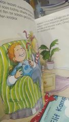 Elif Deniz'de Yatıya Kalıyor - Liane Schneider - İlk Okuma