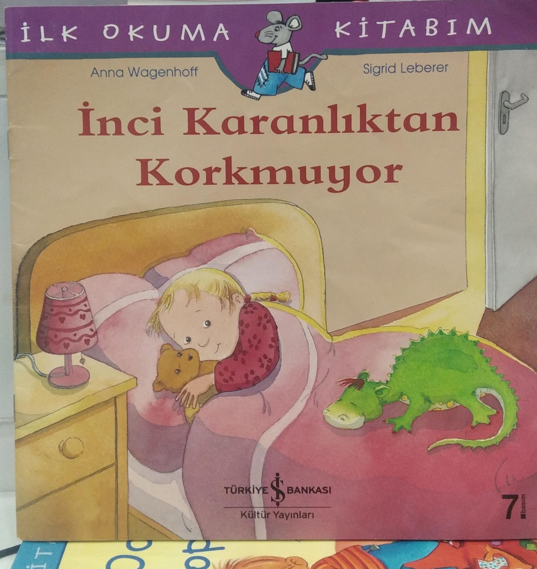 İnci Karanlıktan Korkmuyor-İlk Okuma Kitabım / Anna Wagenhoff