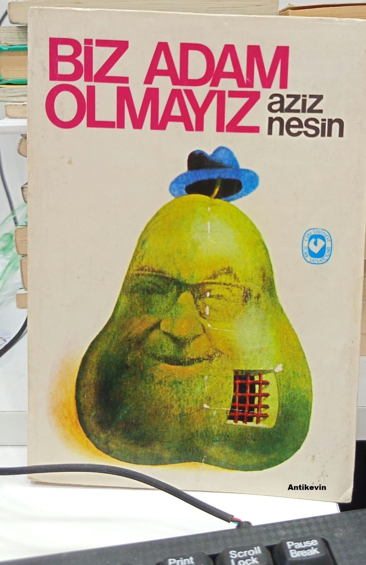 Biz Adam Olmayız - Aziz Nesin