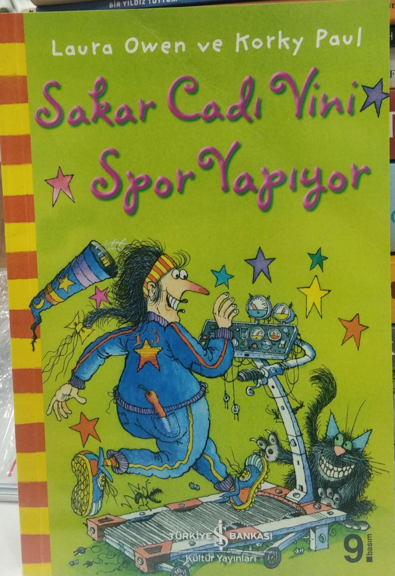 Sakar Cadı Vini Spor Yapıyor - Korky Paul, Laura Owen