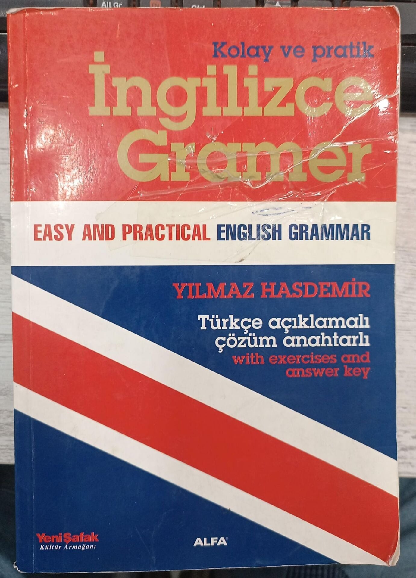 Kolay ve Pratik İngilizce Gramer - Yılmaz Hasdemir