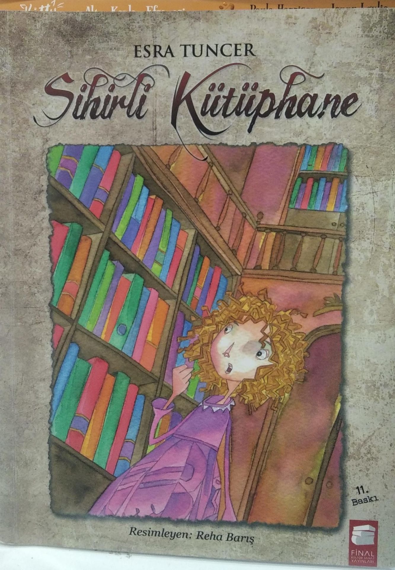 Sihirli Kütüphane - Esra Tuncer