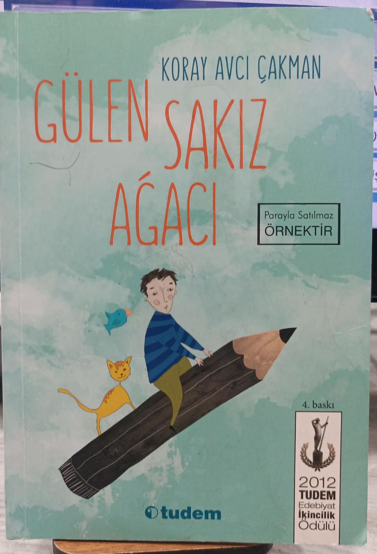 Gülen Sakız Ağacı - Koray Avcı Çakman