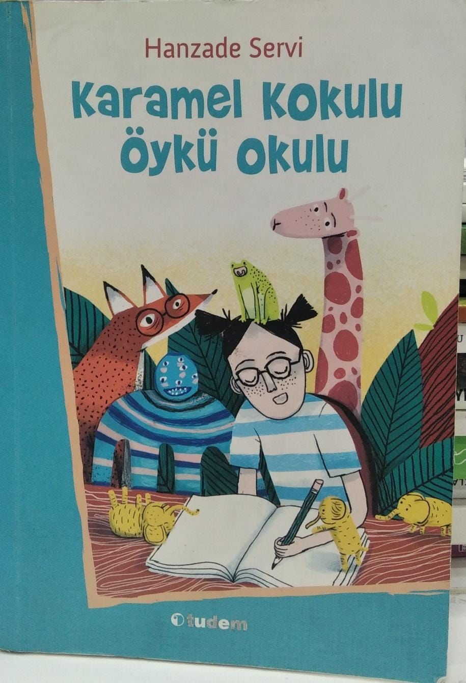 Karamel Kokulu Öykü Okulu - Hanzade Servi