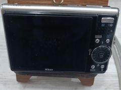 Nikon Coolpix S51 Dijital Kamera