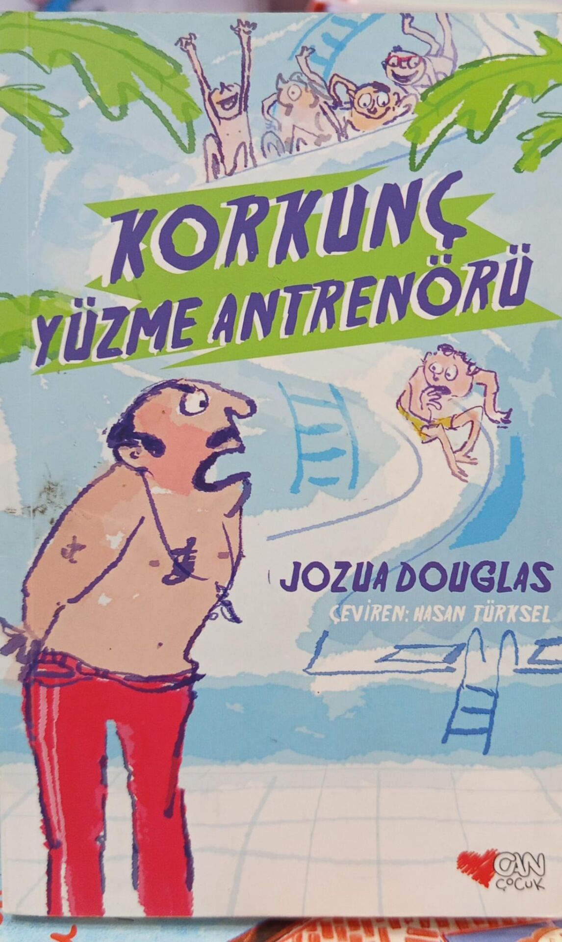 Korkunç Yüzme Antrenörü - Jozua Douglas
