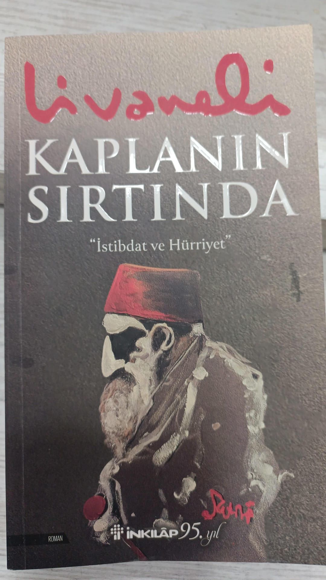 Kaplanın Sırtında - Zülfü Livaneli