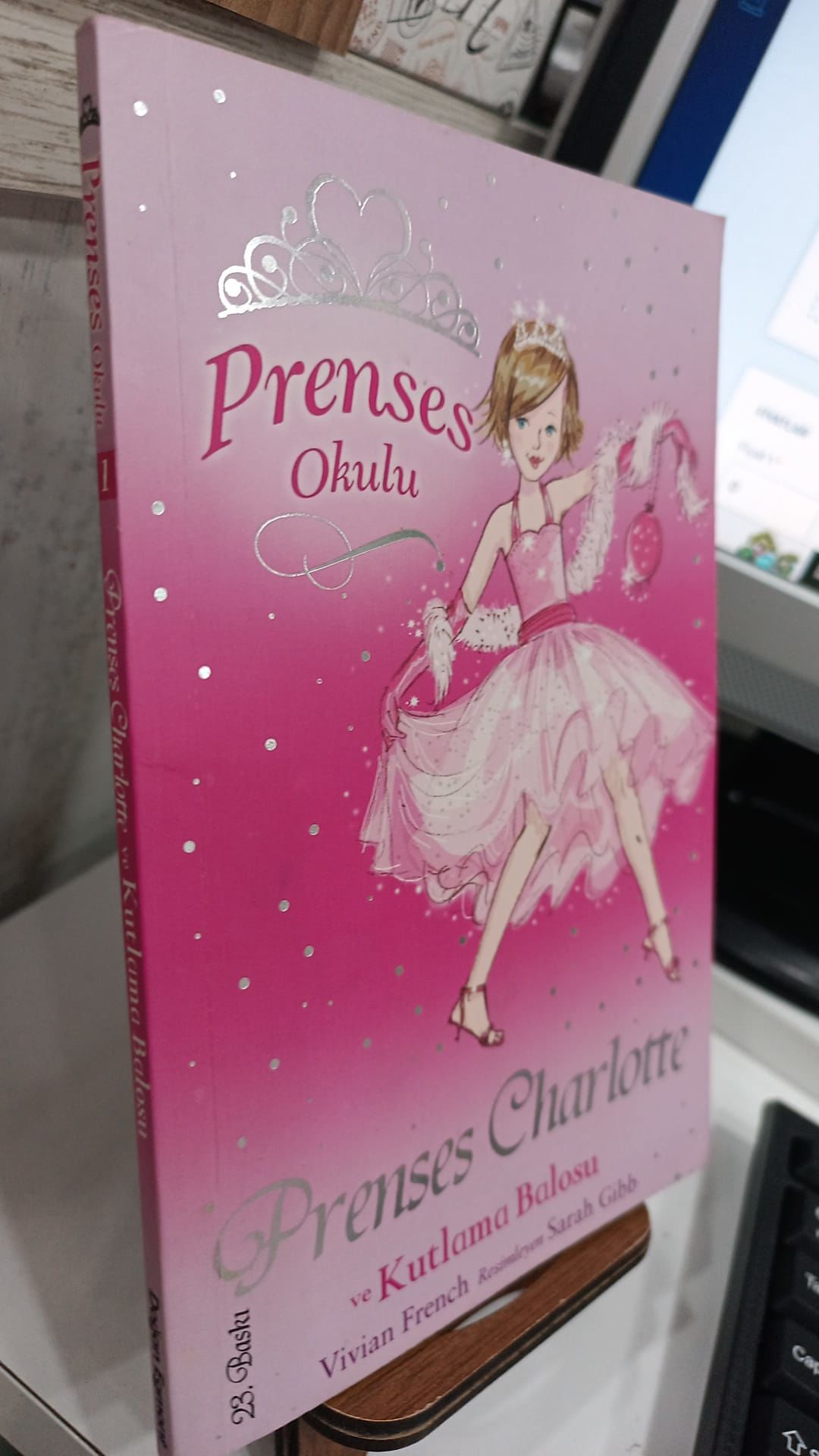 Prenses Okulu - Prenses Charlotte ve Kutlama Balosu