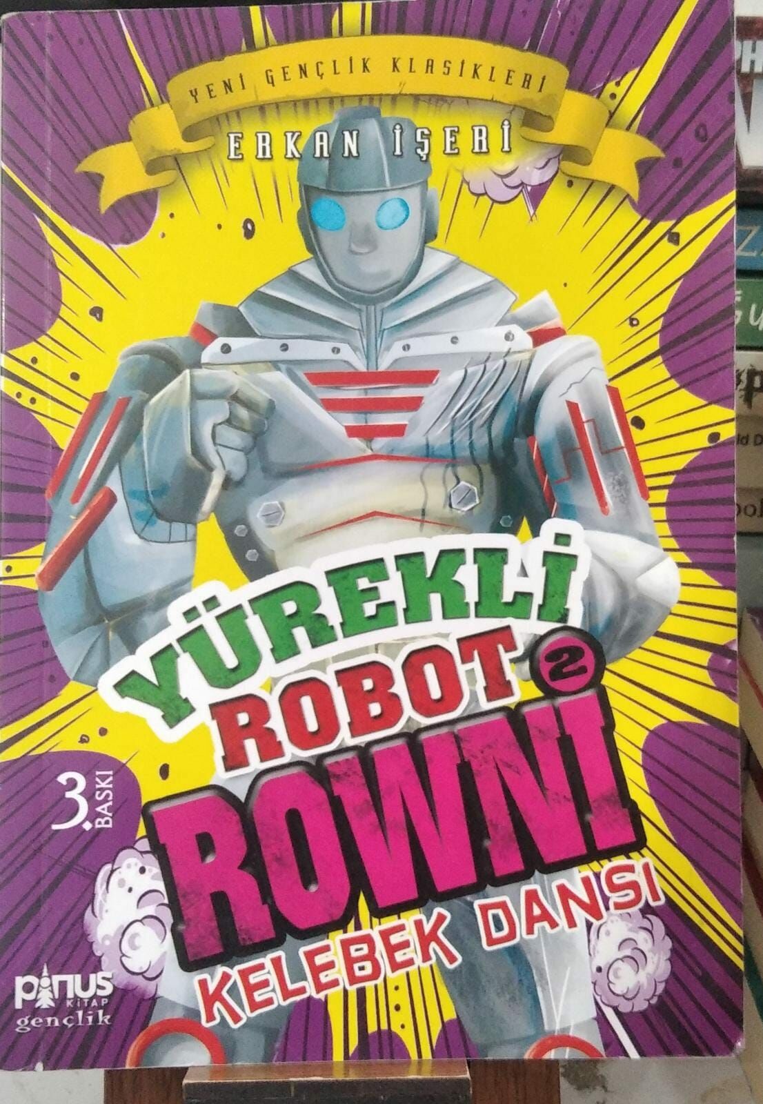 Yürekli Robot Rowni 2 - Kelebek Dansı - Erkan İşeri