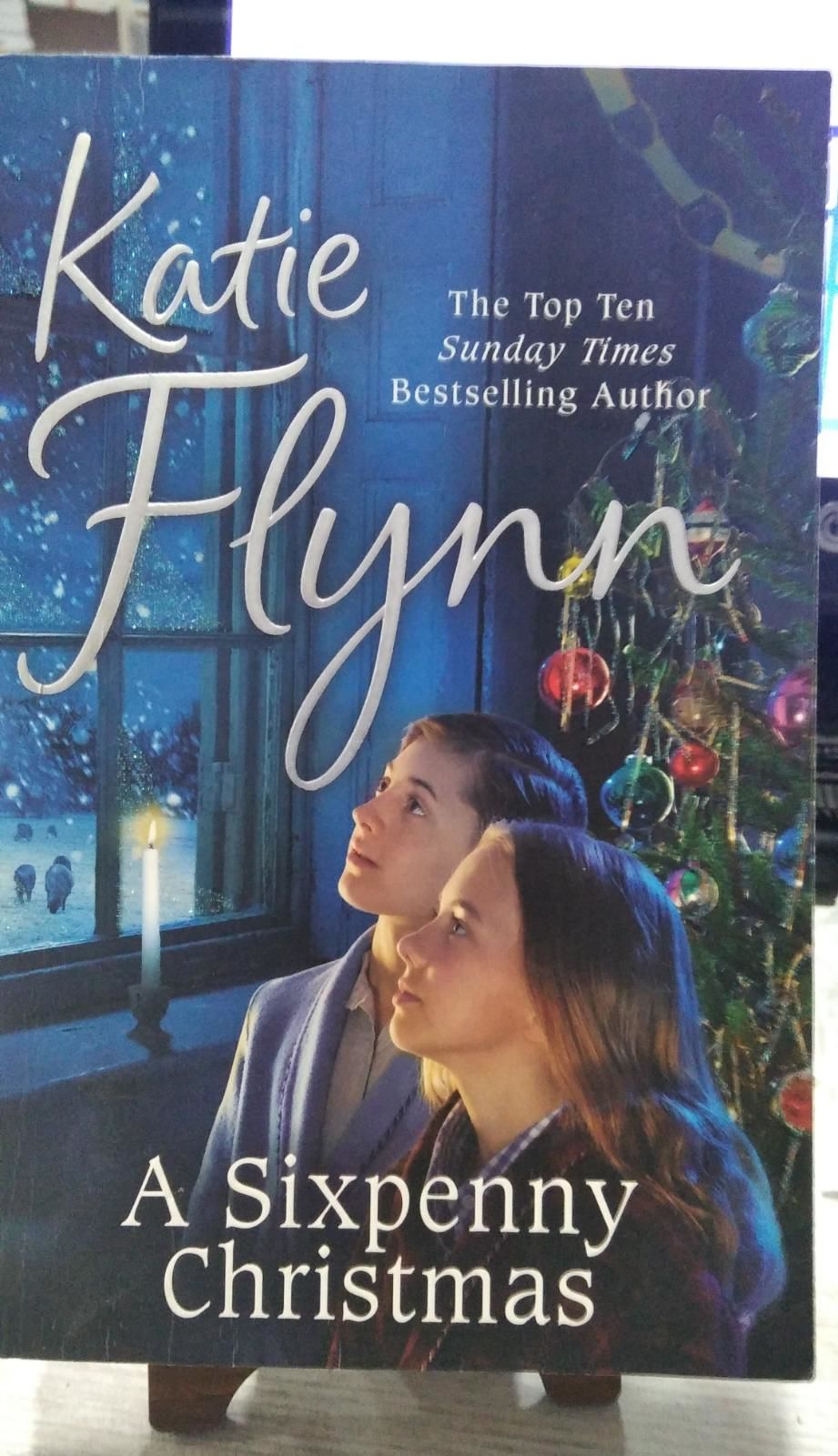 A Sixpenny Christmas - Katie Flynn
