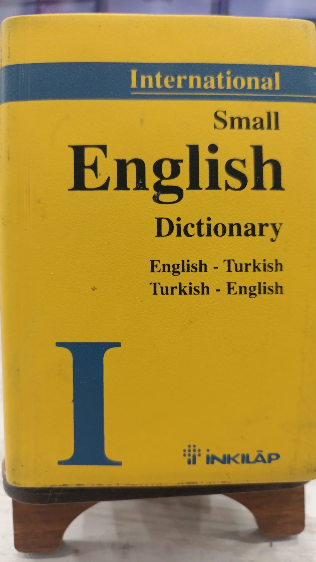 İnternational Small English Dictionary